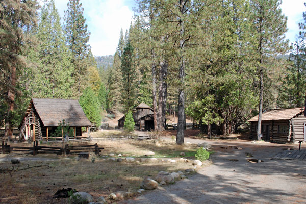 Swinging Bridge Sierra Day Hikes